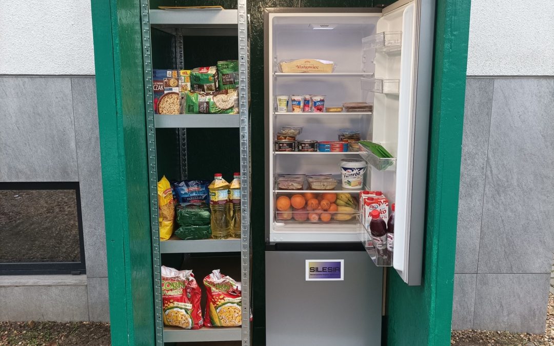 LODÓWKA SPOŁECZNA